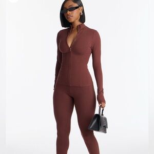 Brown Ribbed Top 🤎